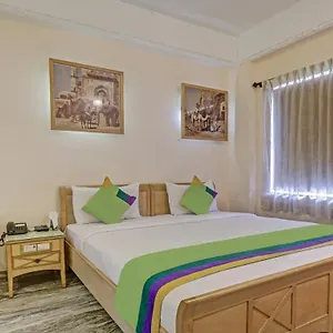 Treebo Komfort Suites, 3 Km From Palace Hotel