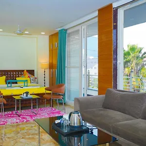 Lime Tree Hotel 32Nd Avenue Nh-8 Gurgaon Near Sector 29- Fully Vaccinated Staff 3*, Gurgaon India