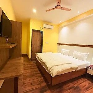 Shivam - Near Kashi Vishwanath Temple With Parking And Lift 4*, Varanasi India