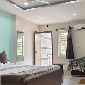 Sugamya Corner Guest house